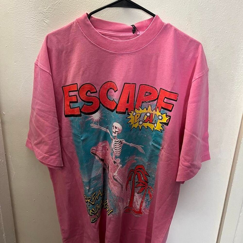 Escape Men's Pink T-shirt